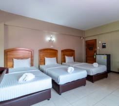 Трёхместный номер Standard в Best LD Hotel