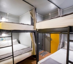 Кровать в общем номере в Beehive Phuket Old Town - Hostel