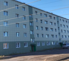 Шестиместные апартаменты с 3 комнатами в Этап