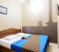 Двухместный номер Deluxe двуспальная кровать в Hotel Monica Jogja