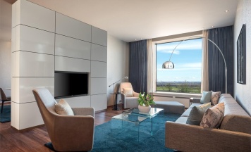 Номер люкс президентский в Hilton Saint Petersburg ExpoForum