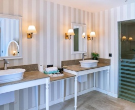 Двухместный номер Deluxe 2 отдельные кровати в Salonika Suites