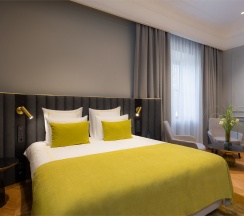 Полулюкс в Генрих