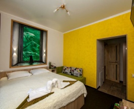 Трёхместный номер Комфорт плюс 6 в Счастливый слон