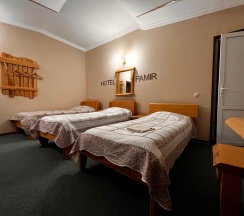 Трехместный номер в Pamir