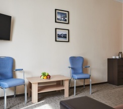 Люкс с 2 комнатами и балконом в Family Park Hotel