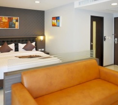 Одноместный номер Deluxe с видом на город двуспальная кровать в Picnic Hotel Bangkok