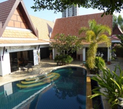 Вилла Deluxe с 4 комнатами в VIP Chain Resort Pool Villa