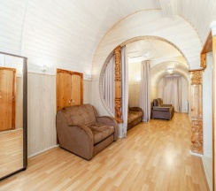 Двухместный коттедж Premium двуспальная кровать в Anstar House Vatutinki