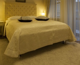 Джуниор Сюит  "Мстислав Ростропович" в Дом Cивре