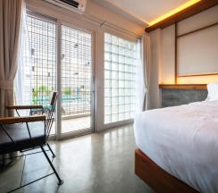 Двухместный номер Standard двуспальная кровать в Laekhon Nonbai Hotel