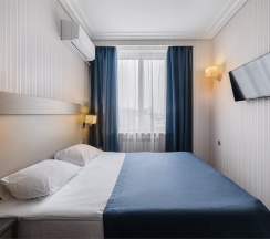 Полулюкс с двуспальной кроватью и окнами во внутренний двор в Ka Royal Hotel Boutique