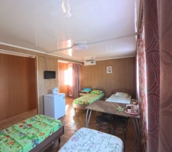 Четырёхместный номер Standard в 645 км