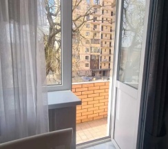 Апартаменты с балконом в Квартира Уютная