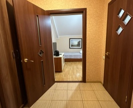 Стандартный трехместный номер в Николаевский