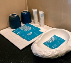 Номер Deluxe с видом на бассейн в Arinara Beach Resort Phuket