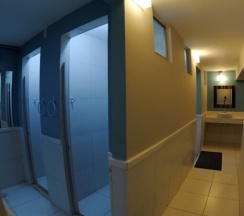 Кровать в общем номере в Bahia Prime Hostel