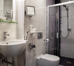 1 категория Гостиничный  (2 доп. места) в Изумрудное