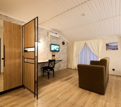 Двухместный номер КОМФОРТ с большой двуспальной кроватью или двумя односпальными кроватями в Морской