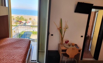 Трёхместный номер Standard в Hotel Tilmar