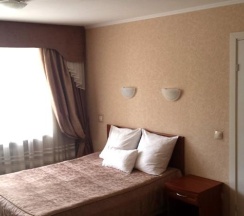 Номер полулюкс с 1 двуспальной кроватью в Оптималь