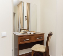 Двухместный семейный номер Comfort двуспальная кровать в Соната на Маяковского