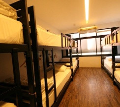 Кровать в общем номере (женский номер) в STrips the Poshtel - Hostel