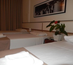Трёхместный номер Deluxe в Hotel Metropole