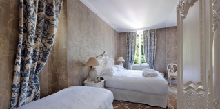 Канны: Отель Hotel Chateau De La Tour
