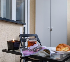 Апартаменты студия RoomyRoom Graf Orlov Studio в RoomyRoom (РумиРум) на проспекте Московский