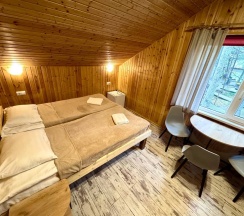 НОМЕР ДВУХМЕСТНЫЙ НА 2 ЭТАЖЕ (№9) в Куршале