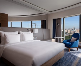 Люкс с видом на город в Radisson Blu Olympiyskiy Hotel Moscow