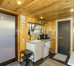 Коттедж Хай-Тэк в Побег из квартиры