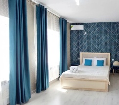 Двухместный номер Classic с видом на город двуспальная кровать в Кунак