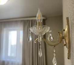 4-местные 1-комнатные апартаменты люкс с 1 двуспальной кроватью в AntoninaApartments (АнтонинаАпартментс) на улице Крылова