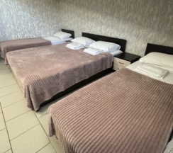 Стандарт четырёхместный в Hotel Sunny Days