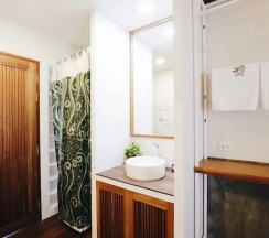Трёхместный номер Standard в Laekhon Nonbai Hotel