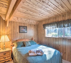 Коттедж в 5 Mi to Heavenly Mountain Resort: Tahoe Cabin