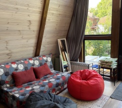 A-frame house в А-фрейм Рыжая Такса