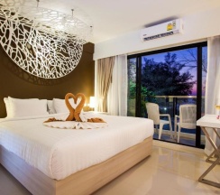 Двухместный номер Deluxe с видом на море двуспальная кровать в Coral Inn