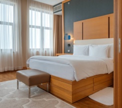 Номер Suite с двуспальной кроватью в Новотель Резорт и спа Красная Поляна