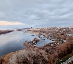 Студия с красивым видом из окна в Квартира с Видом на Волгу и Пляж