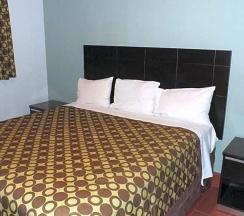 Двухместный номер Deluxe двуспальная кровать в Top Hat Motel