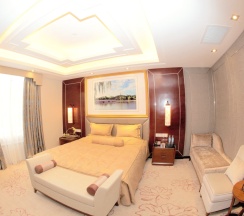 Люкс в SoLuxe Hotel Almaty