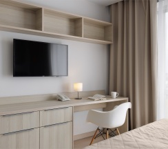 Стандарт с видом на город (высокий этаж) в Yes Marata