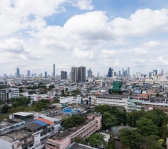 Двухместный номер Grand Deluxe c 1 комнатой с балконом (двуспальная кровать) в Chatrium Sathon Bangkok