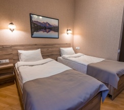 Номер Standard в Imperial House Hotel
