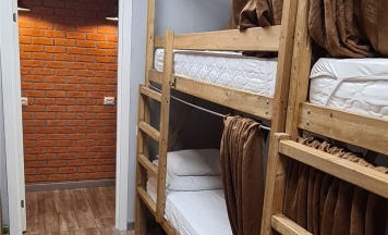 Мужской №6 в Hostel 65
