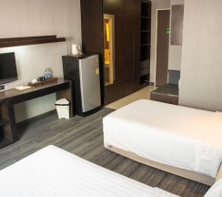 Двухместный номер Deluxe с балконом 2 отдельные кровати в Chor Cher - The Luxury Green Hotel