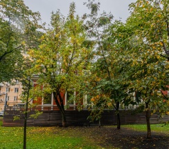 Квартира в Апартаменты на Переулок Гусятников 9